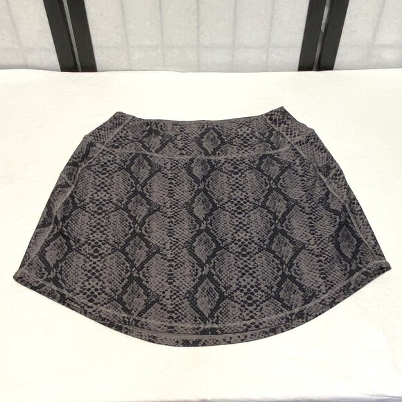 DSG Dicks Sporting Goods Mini Active Skort Knit Snake Python Print Black Grey S - Picture 7 of 12